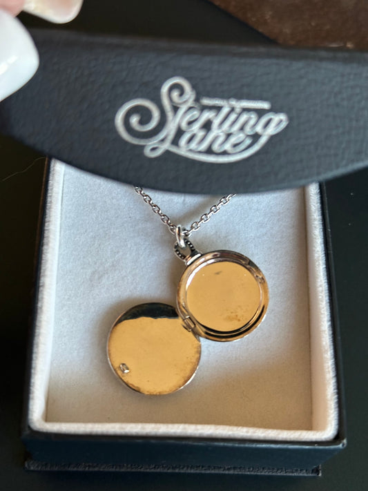 Rare Montana Silversmiths Sterling Lane Silver Horseshoe Nail Locket