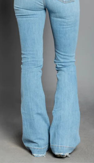 Kimes Ranch Jennifer Sugar Fade Jeans
