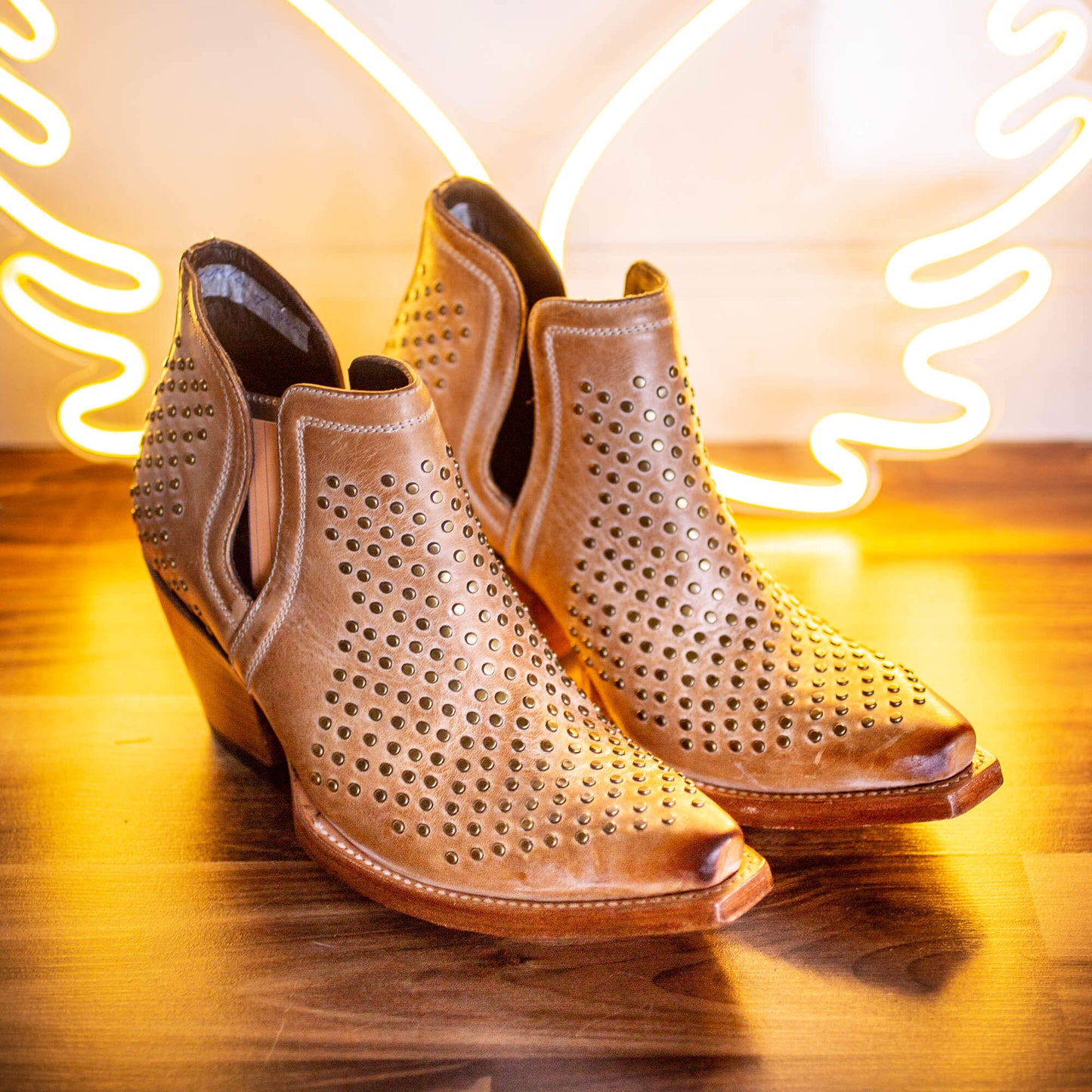 Ariat Dixon Old West Tan Leather Studded Boot 10038382