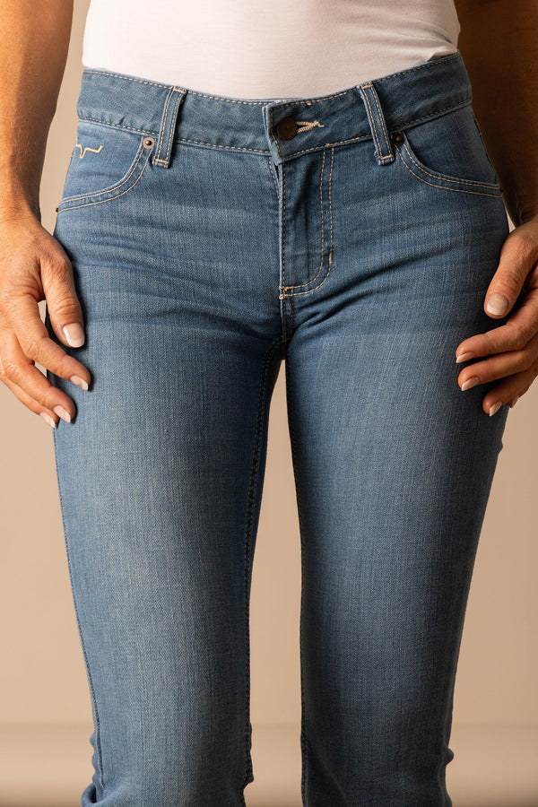 Kimes Ranch Jeans Women's MID RISE Lola Soho Fade Trouser